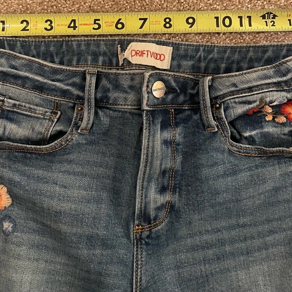 Driftwood’s Jackie Embroidered Jeans - Picture 3 of 5